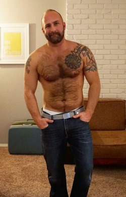 Follow my two hairy men blogs:http://sambrcln.tumblr.comhttp://hairysex.tumblr.com