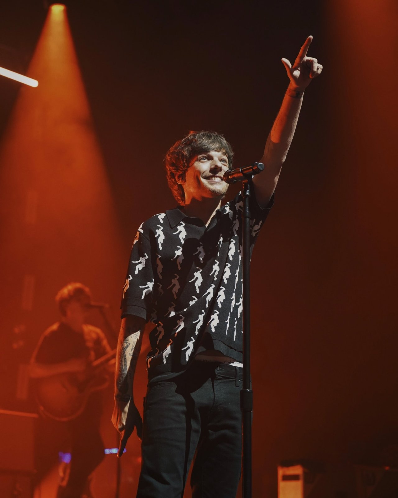 louis tomlinson tour paris