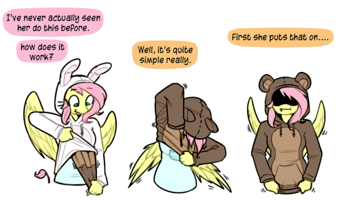 ultimareuniverse:Once upon a time, a young filly named Cottontail wanted to be a bear. It was…less than ideal. The End.AHHHH OMFG too cute~! X3 <3