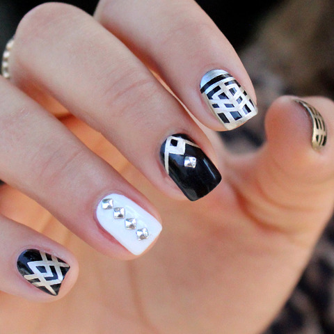 dreamcatchingandkisses:  Art Deco/20s/Gatsby Inspired nail art!  That top set is gorgeous.