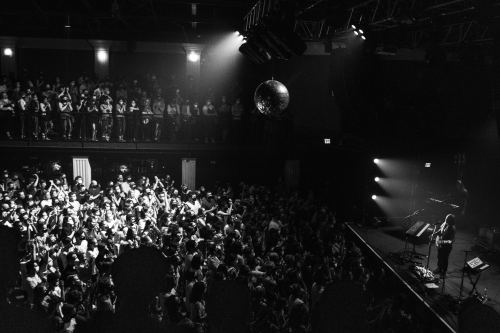 mixtapemag: JULIEN BAKER AT 9:30 CLUB. Photos by Christopher Hall. I’ve written before in thes