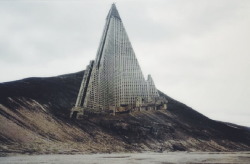 futurefanfare:   North Korea abandoned hotel  1987-conclusion unknown  