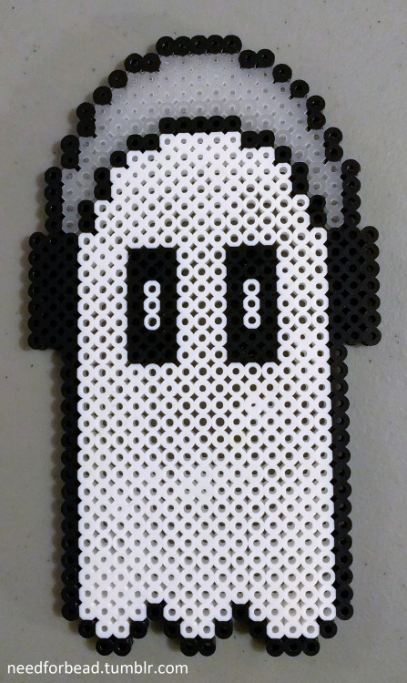 Undertale:  NapstablookUndertale is owned by Toby Fox.Find more Undertale perler bead patterns and l