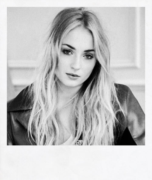 anthenia:Sophie Turner for Marie Claire UK.