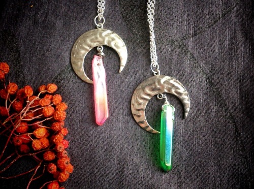 These crystal beauties are up for grabs in my Etsy shop !