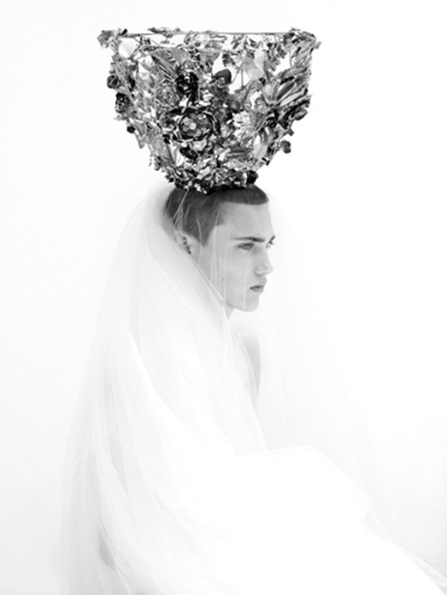 skt4ng:Callum Wilson dawned in beautifully detailed Christian Lacroix Haute Couture. styled by Robbi