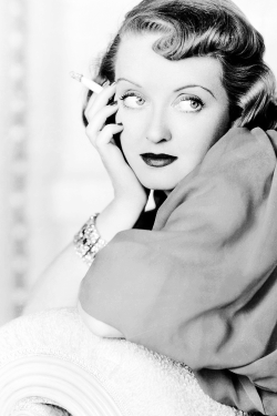 Msmildred:  Bette Davis, 1937. 