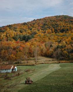 bookofoctober:  Somewhere in the Catskills…
