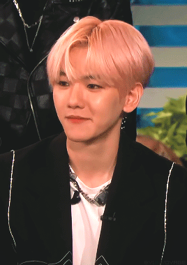 Baekhyun Introducing Himself AsBacon The Ellen Show (191009)