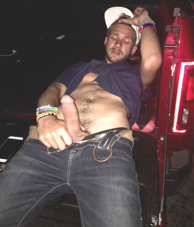I like cock, Big Ones, Small Ones Doesn't Matter