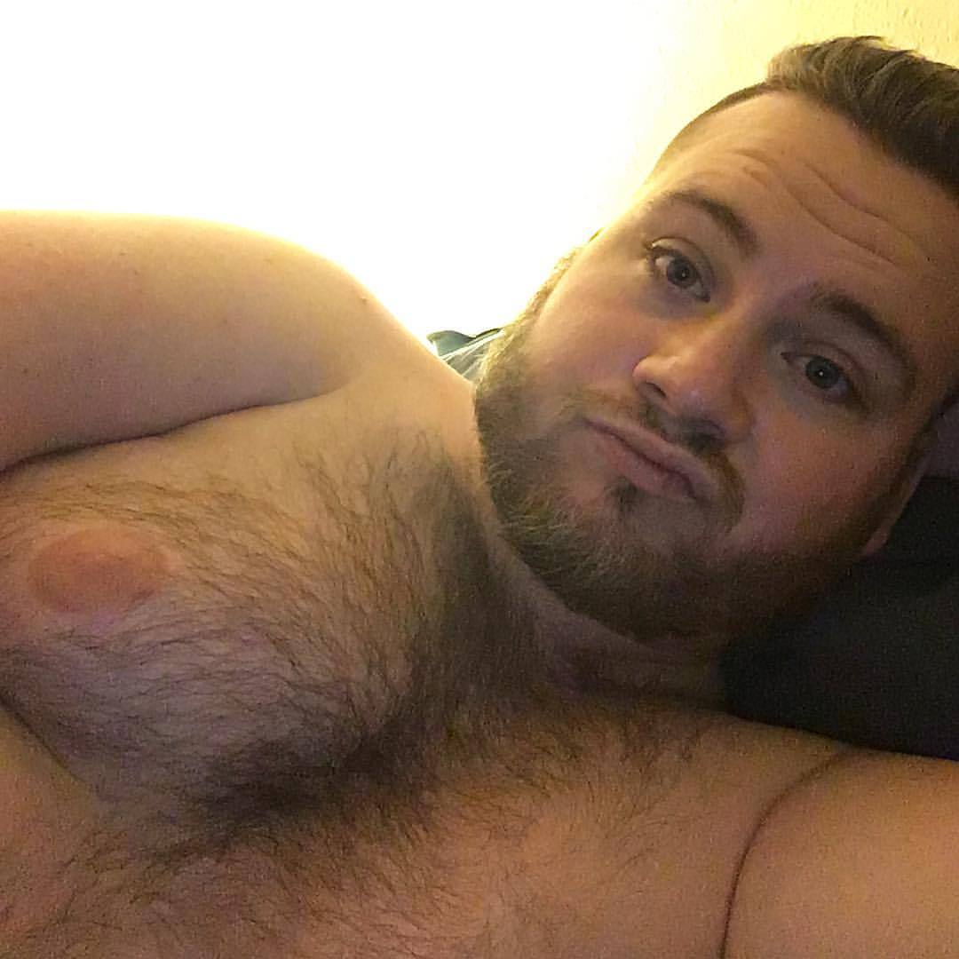 gthebearcub:Cuddles help me sleep and the pillows just aren’t cutting it tonight.
