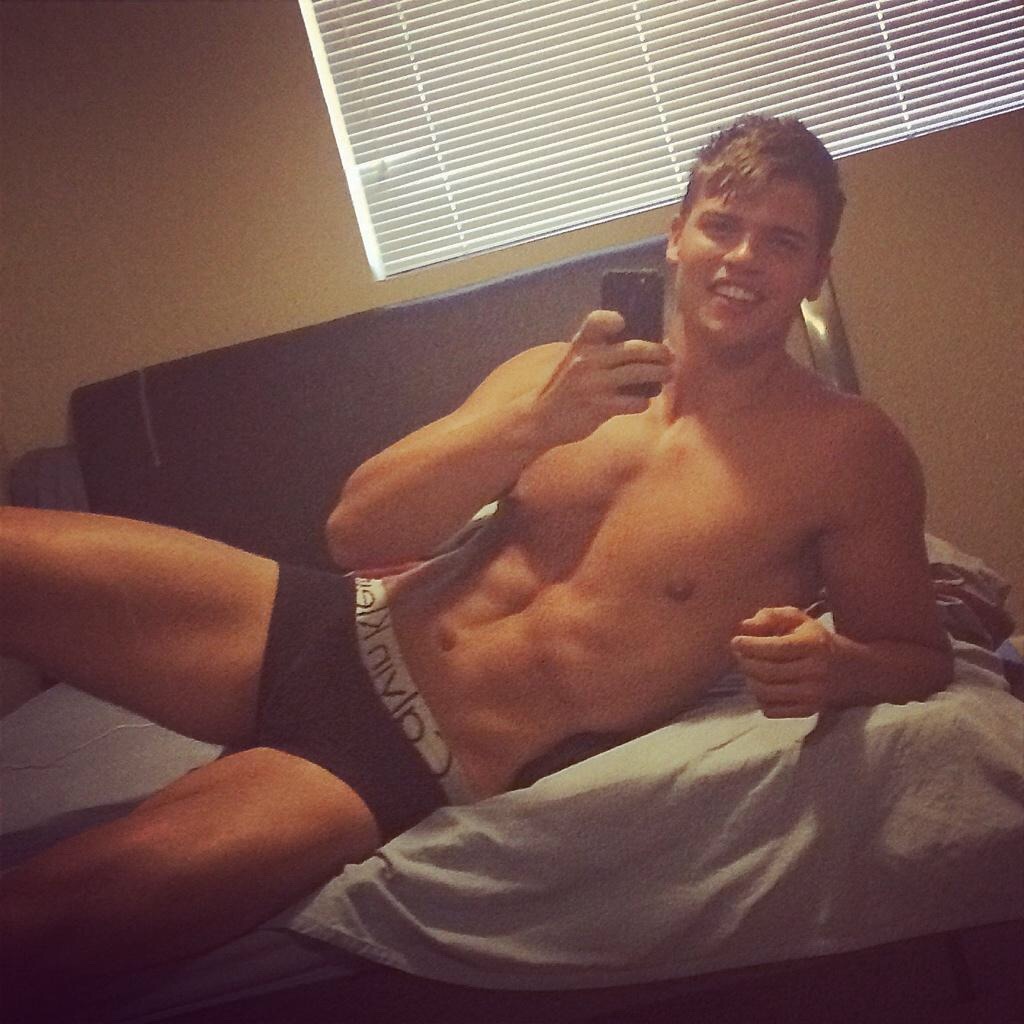 famouslastwords666:gaysouthaussie:gaysouthaussie  Can I.. May I… I want to suck