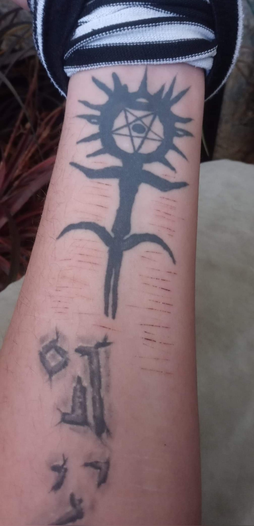 wallpapers Ghostemane Tattoos Drawing skyrim tattoo explore tumblr posts