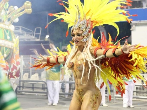 XXX Naked woman in body paint at Brazilian carnival, photo