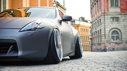 Positive attitude, negative camber. Featuring: Nissan 370z 