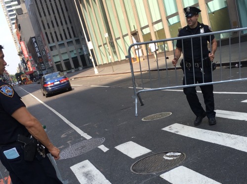 everydayhotness:  47th Street - NYC - 9/10/16  Like this? Follow these: NSFW page @everydayhotness-x-rated and@nychotguys @tapthatguy @ruddycherry @mhyy @unauthorizedportraits @strangerspeepshow @sneakypix @realcandidmen