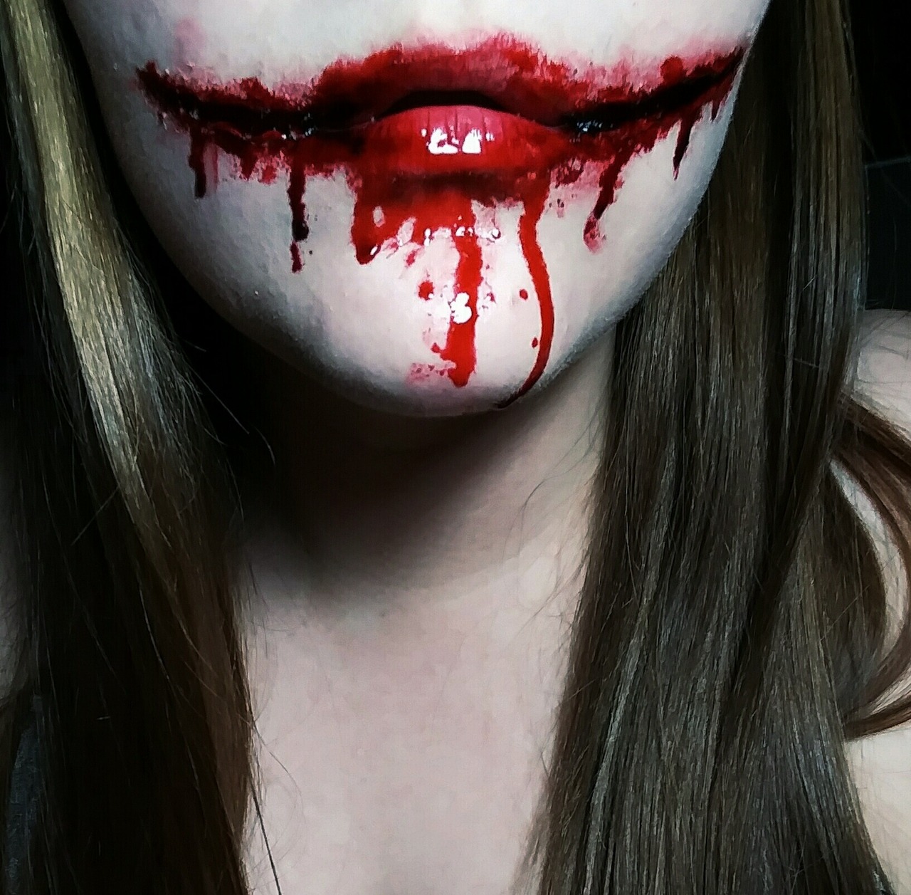 insatiablegarbage2:  the only way I’ll really smile is if you cut me ear to ear