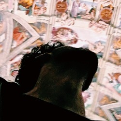 guccikisses:Look around, you’re surrounded by art.