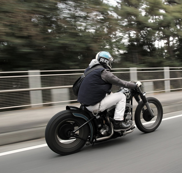 twowheelcruise:  life on a motorcycle 