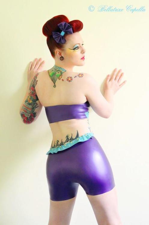 cherryzombiie:  More from the partnership of the amazing Sophia Salvaje and Bellatrixx Capella. I gots a shiny bum