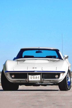 fullthrottleauto:    1969 Chevrolet Corvette Stingray L71 427/435 HP Sport Coupe (19437)  (#FTA)