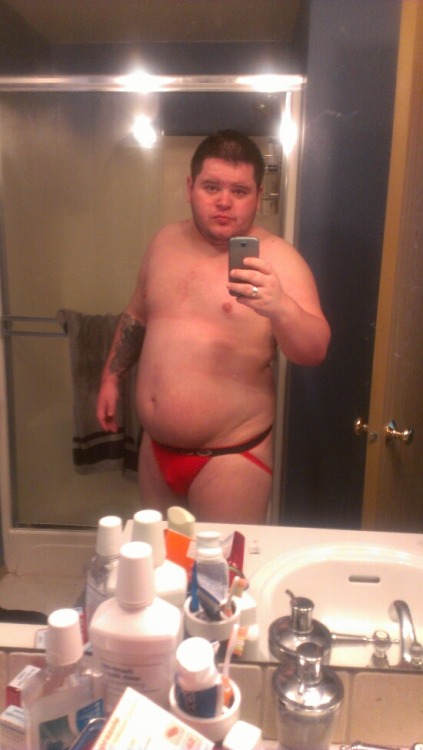bradleycub:  Wearing my geronimo jockstrap