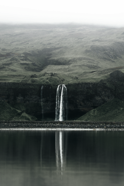 classyxsexxy:  South Iceland.