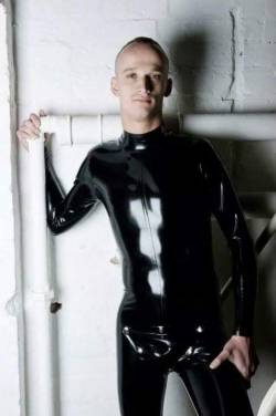 divo72:  Rubber cutey.