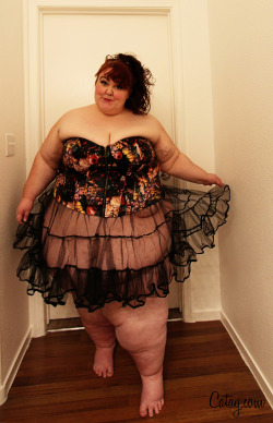 catay:    Week #714 â€“ The fat chick tries to step-up her lingerie game. : Catay.com   SSBBW Catay - I really love that fat bitch!