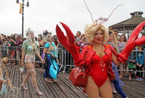 Stephanie&rsquo;s photostreamScenes from the 2015 Mermaid Parade at #Coney Island.