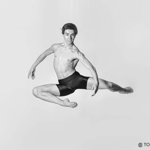 lovelyballetandmore:Francisco Gomes |Photos by Tomé Gonçalves