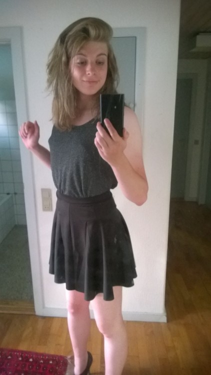 yettocomeout:  packerman62:  swordmaiden:  Don’t mind me, I’m just using my blog to save