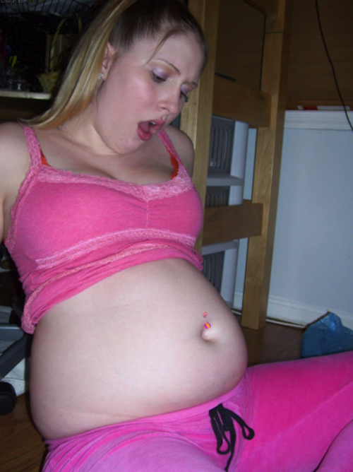 noleon75:  Selection of sexy pregnant Chavs 