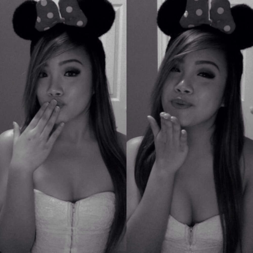 leannejimenez:  I wanna go disney land, cant you see? 