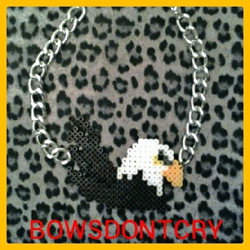 Eagle necklace from bowsdontcry. Www.facebook.com/bowsdontcry #bowsdontcry #collier #accessories #ha