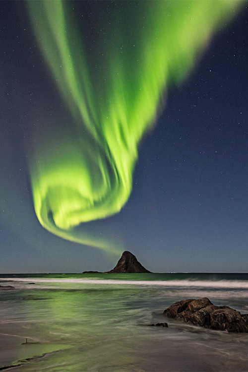 celestiol:  Green smoke | by Frank Olsen   