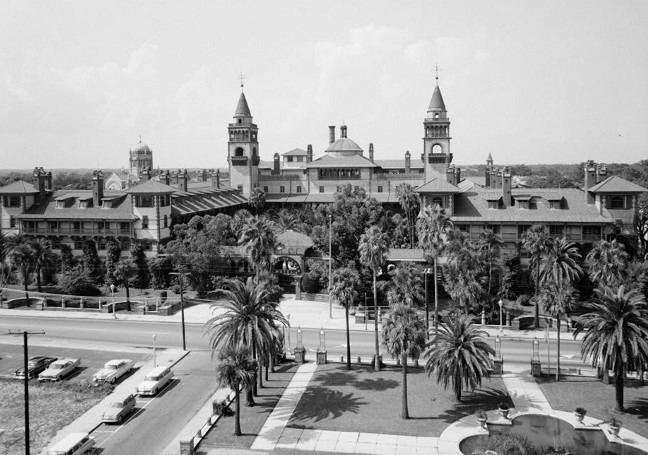 peerintothepast:   Henry Flagler’s Hotel Ponce de Leon, Saint Augustine, Florida