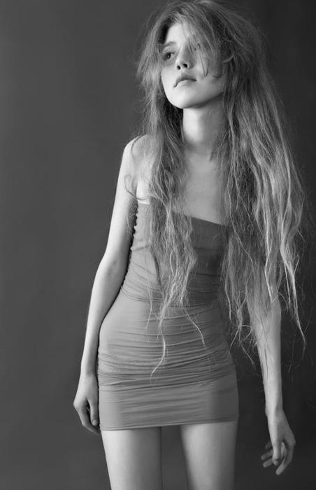 starving-stunning:  I love her hips 