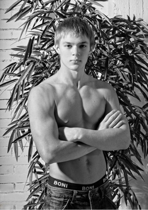 teensbodybuilding:   🏂Teens Body Building 2014 🏃 ✨Go follow my blog✨ If you love the blog tell us:💪 http://tumview.com 