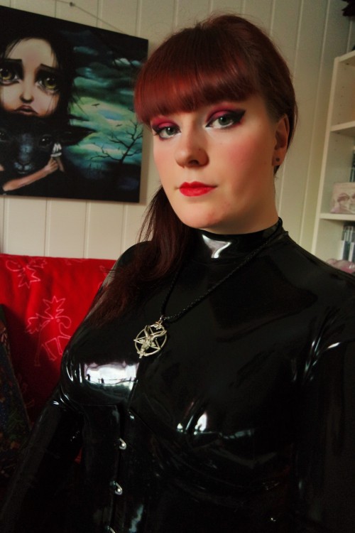 Norways Lil'latexgirl