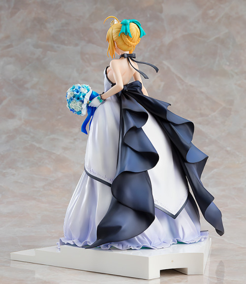 good-smile-company: セイバー 遠坂凛 間桐桜 ～15th Celebration Dress Ver.～ Premium Box https://www.goodsmile.info/ja/product/9215   セイバー ～15th Celebration Dress Ver.～ https://www.goodsmile.info/ja/product/9216   遠坂凛 ～15th