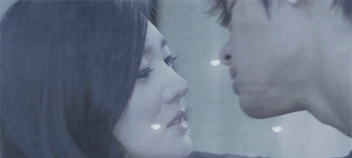  cha leader kisses good and i have feelings  