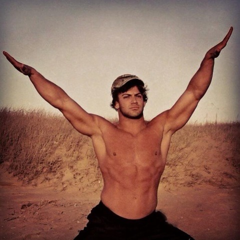 baddiebee17:  Robbie E  All the Robbie E you can handle! I&rsquo;ll admit he