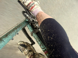 bisikleta:  Mud Splattered (by simondbarnes)