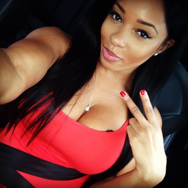 xoxosheneka:  ✌️ 