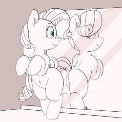 30minchallenge:Even though Rarity doesn’t feel the need to ask how fair she is sometimes you just need the mirror on the wall to help you feel a little better about yourself. no matter how fabulous.Thanks to pabbles for this cute little rarity.Artists