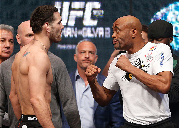 fightersblog:  Chris Weidman vs. Anderson Silva - Weigh-ins