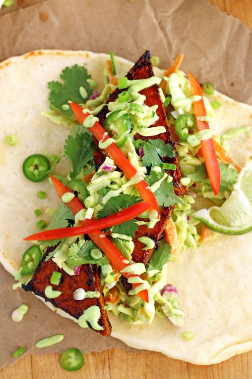 veganrecipecollection: (via Marinated Tofu Naan Wraps with Avocado Lime Slaw » I LOVE VEGAN)