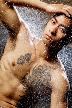 auberonbc:  For more Gorgeous Asian Men visit http://auberonbc.tumblr.com/archive 