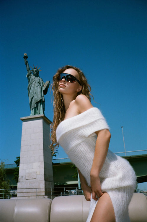 XXX distantvoices:Lily-Rose Depp By Pierre-Ange photo